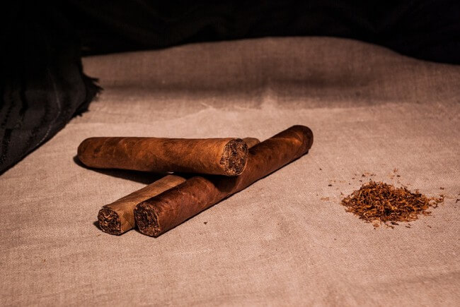 rolled cigars and tobacco