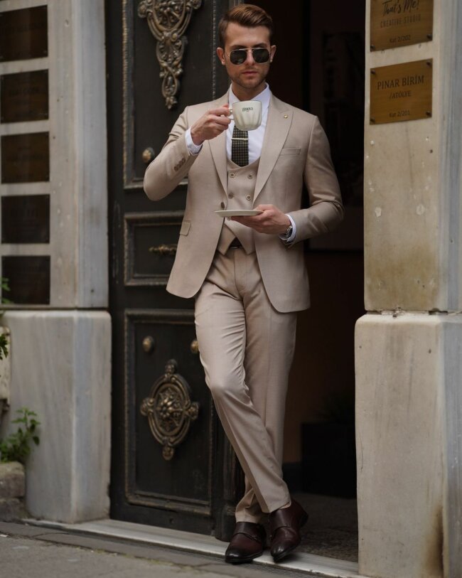 A soft look with beige suit. 