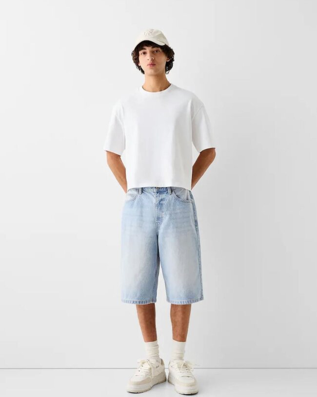 Denim Bermuda shorts offer a unique look perfectly.
