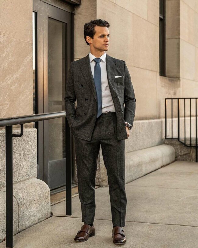 A charcoal suit offering a chic look. 