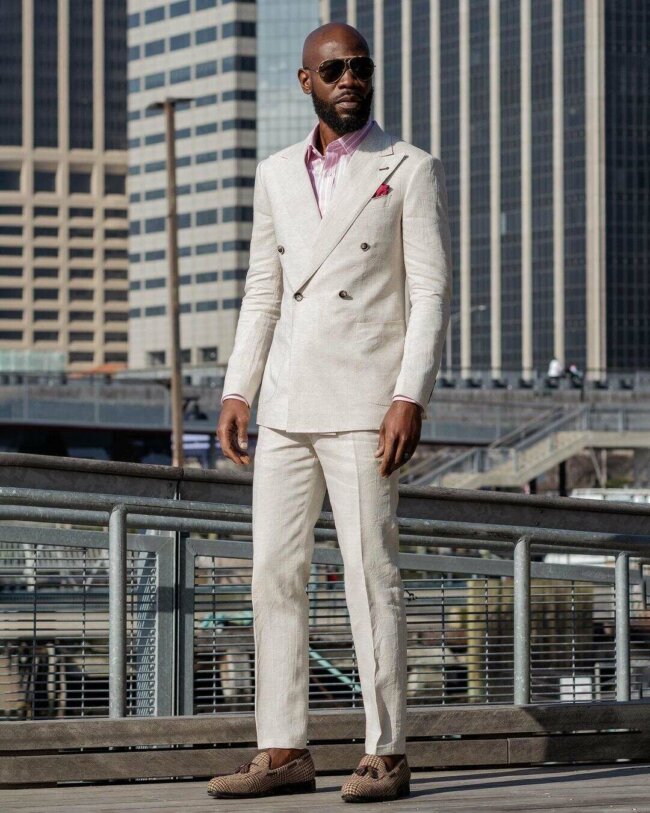 A classy linen suit, offering comfort with style. 