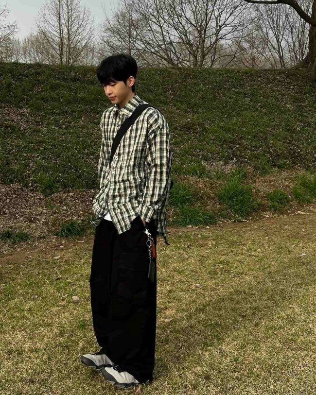 A cool patterned button-down shirt inspired by Korean fits.